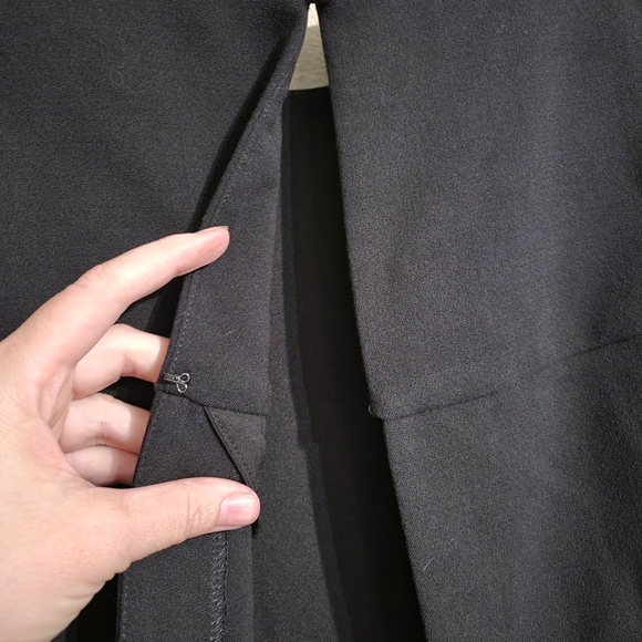 Eliza J Black Sleeveless Mini Dress - Picture 4 of 7